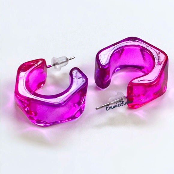 đź’Ą3for$28 New Purple to Pink Fade Transparent Ombre Resin Cuff Hoop Earrings - Picture 1 of 16